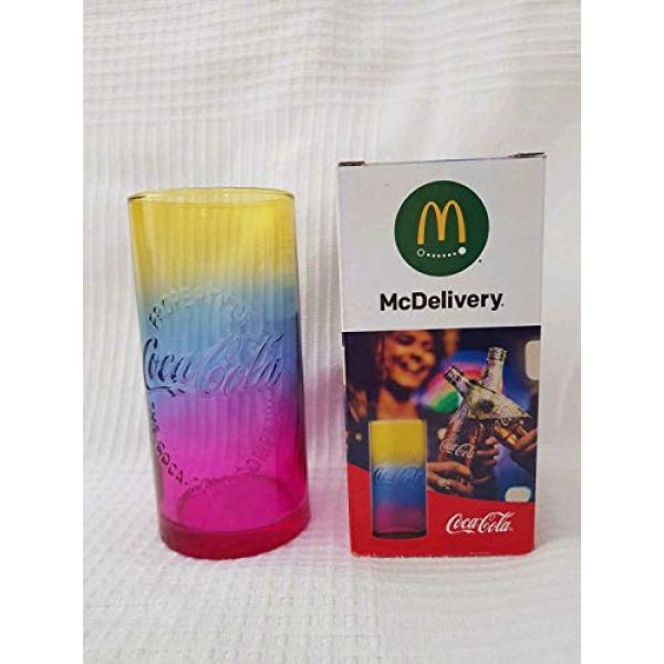 Trinkglas in knallbunter Regenbogen-Optik von Coca-Cola & McDonald´s